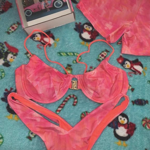 “Kelly” - by Sel Doval 💖 (@sel.doval) - Picture 2 of 5